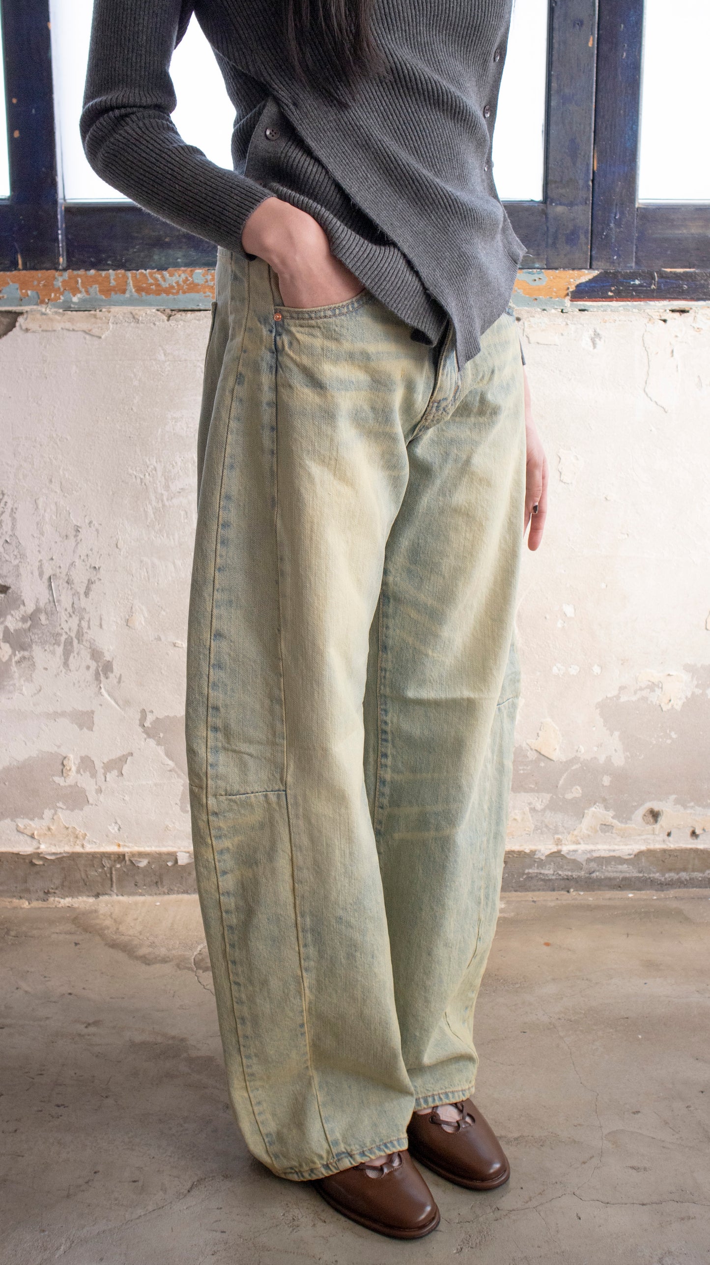 Moon side seam washed denim