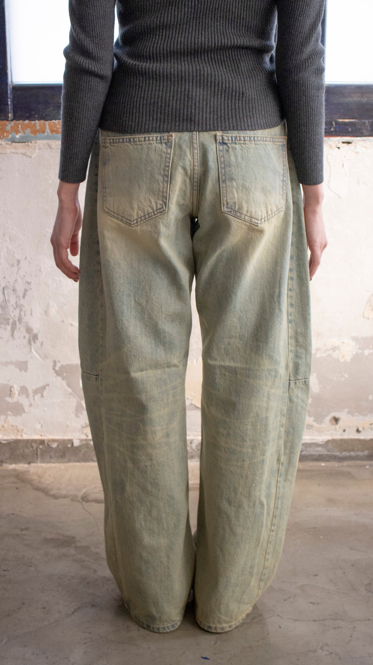 Moon side seam washed denim