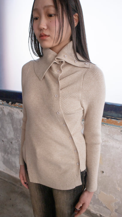 Twisted button knit (beige)