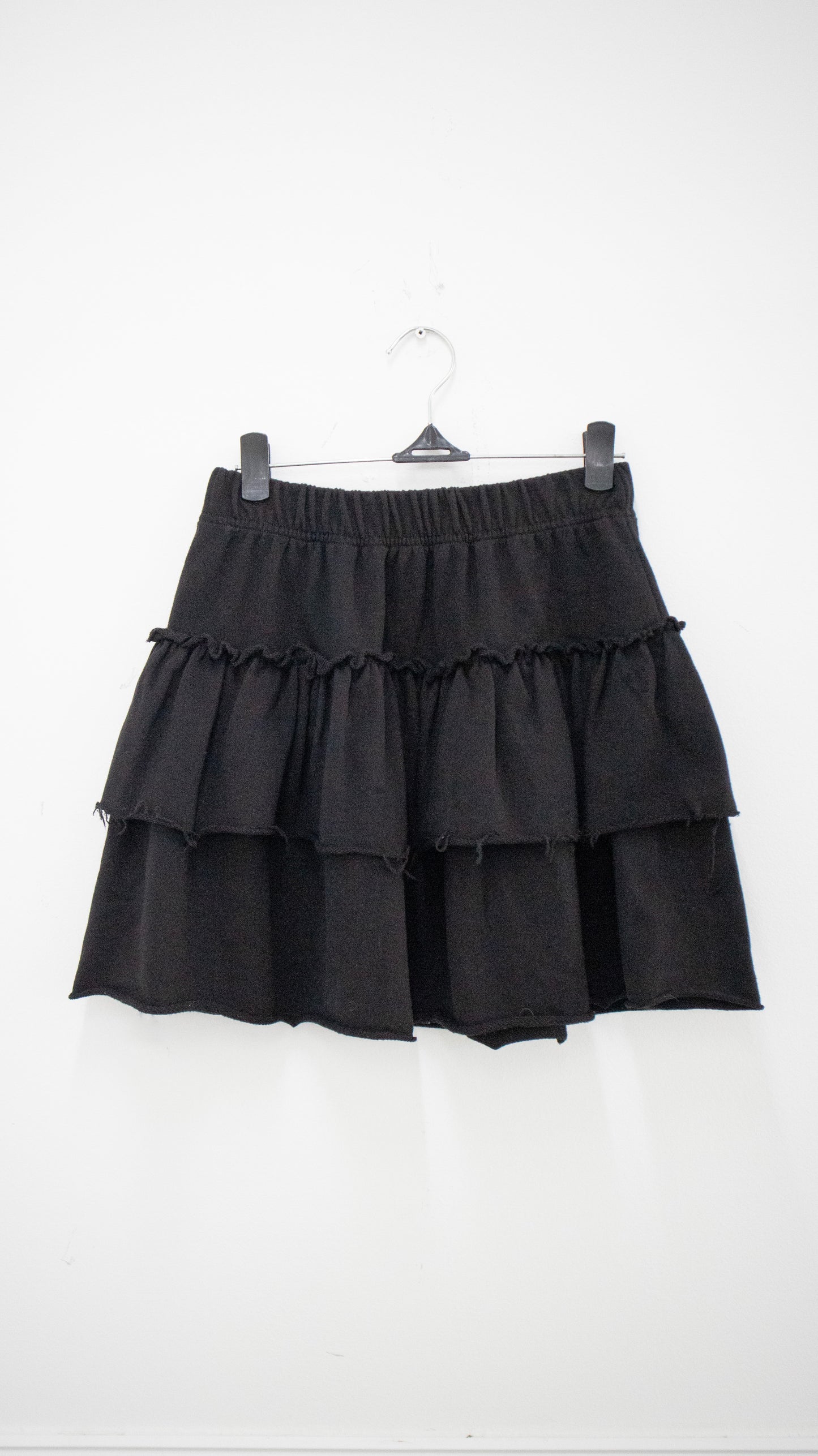 Frill sweat skirt (black)