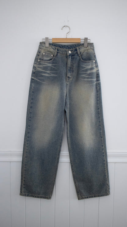 Whiskers straight denim pants (washed blue)