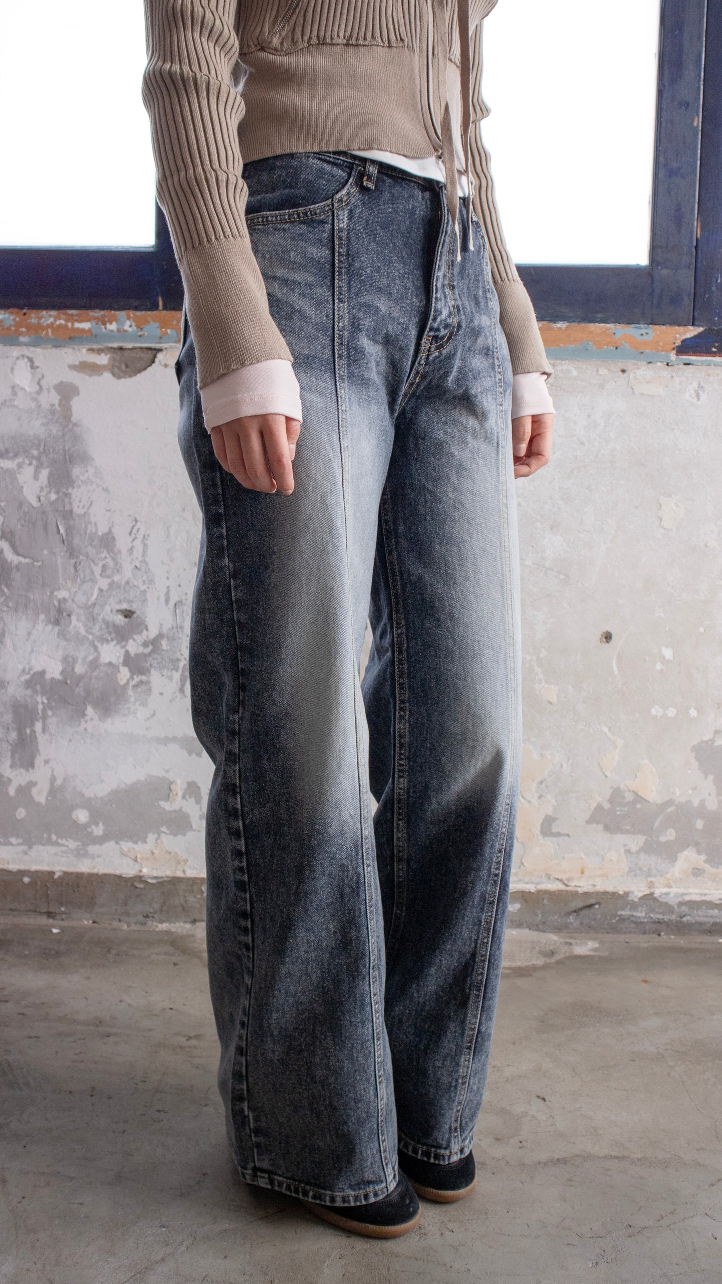 Center lock stitch straight denim