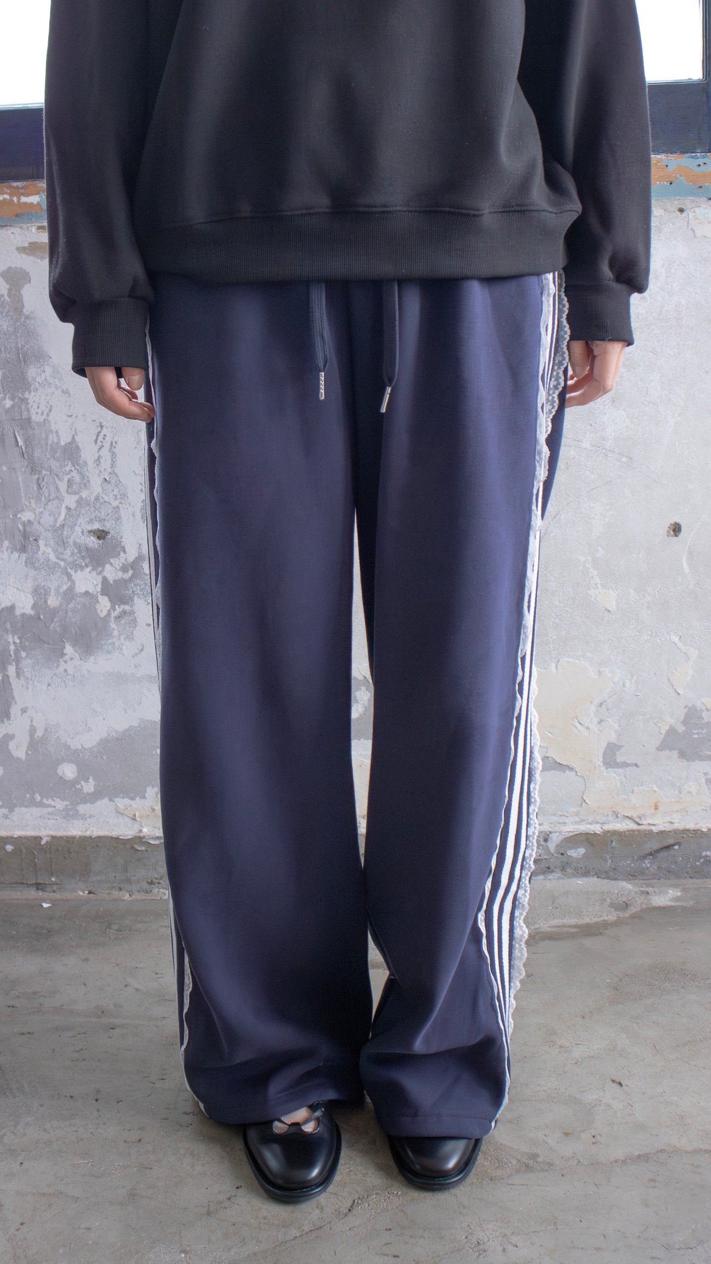 Lace tape sweatpants (navy)