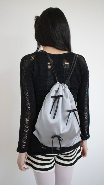 Ribbon satin knapsack (silver)