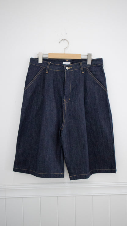 Raw denim shorts (indigo)