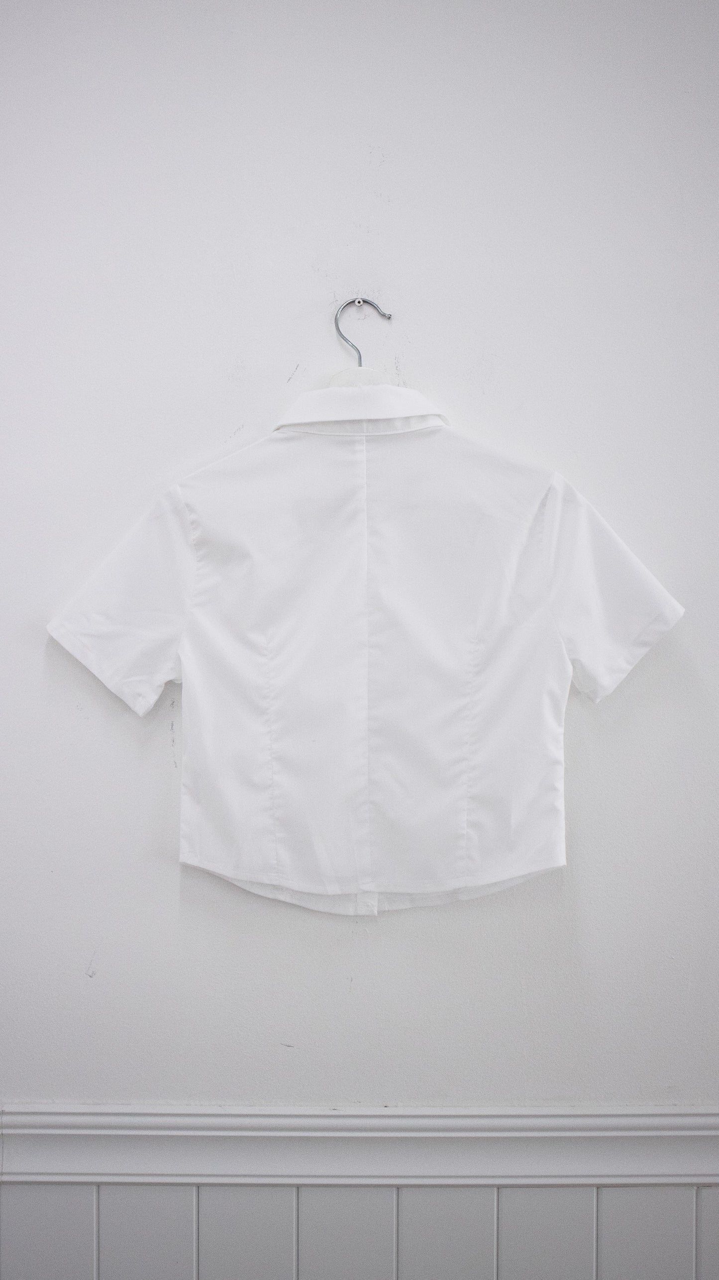 Front seam cropped shirts (white)