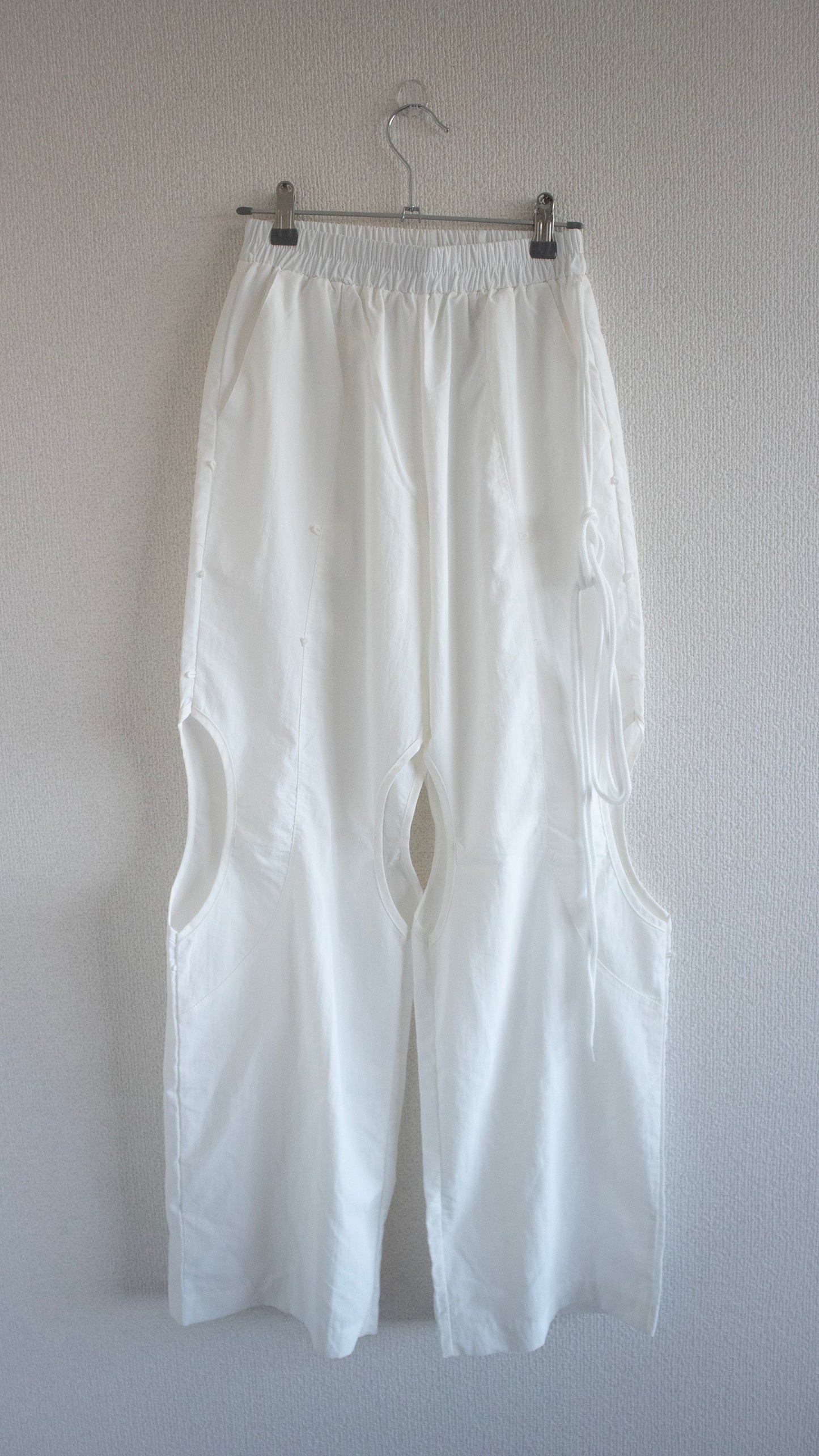 String hole nylon pants (white)