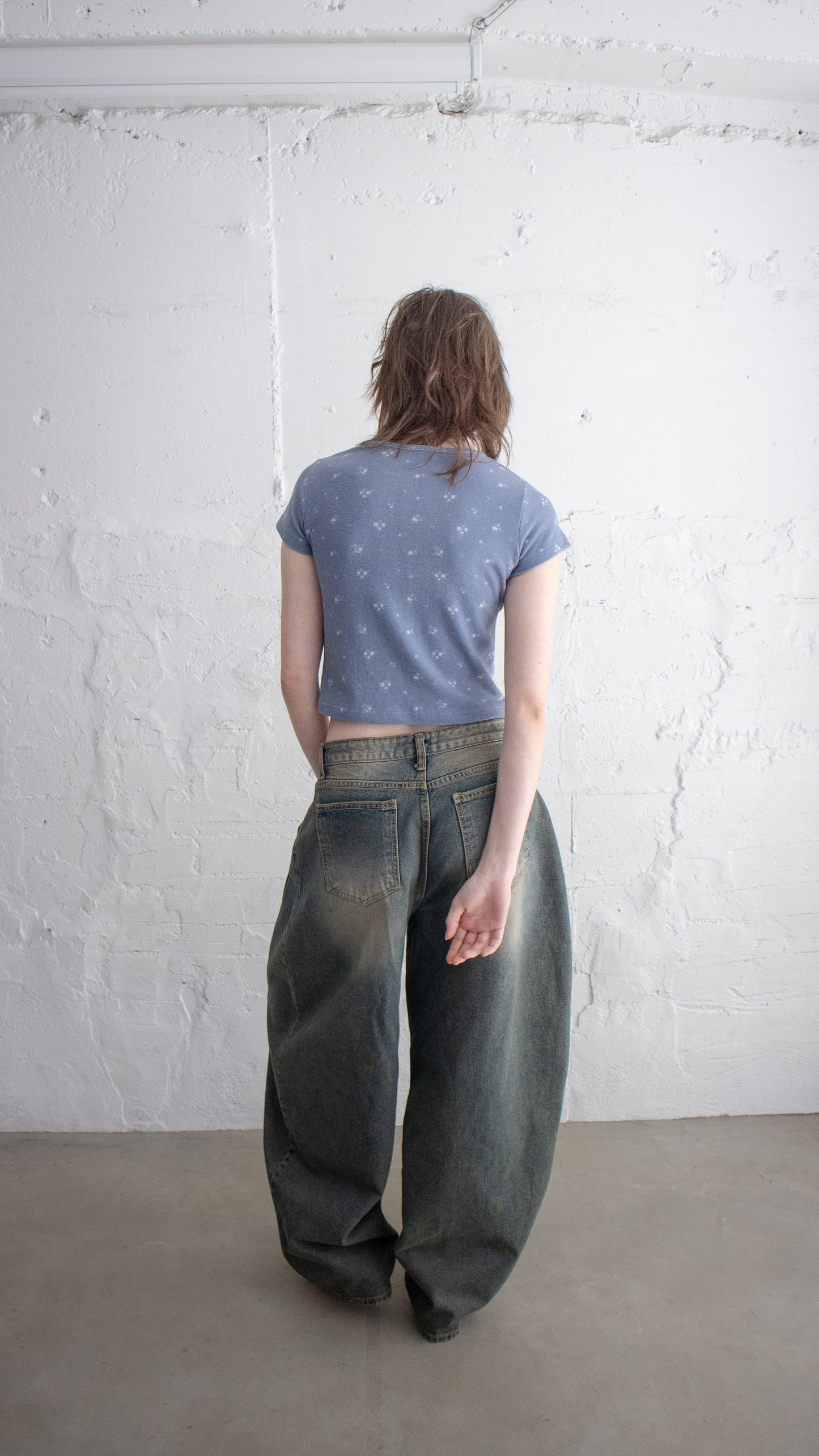 Curve washed denim pants