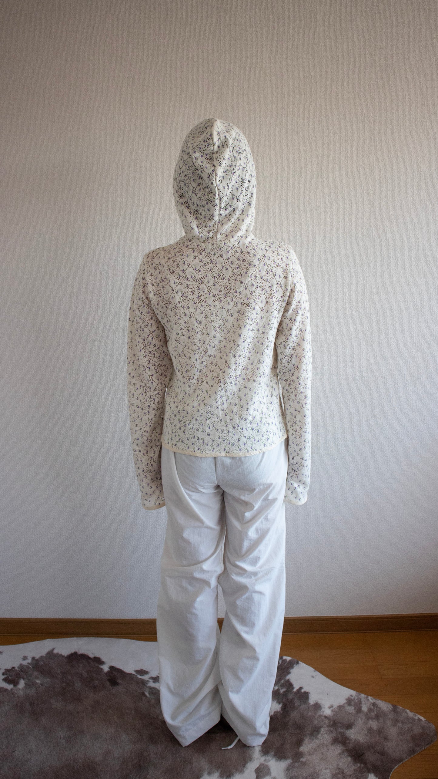 Eyelet flower zip hoodie