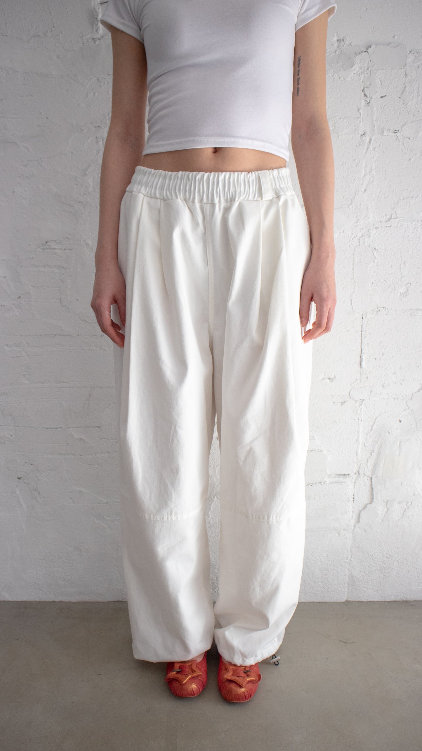 Cotton 2-tuck wide pants(white)