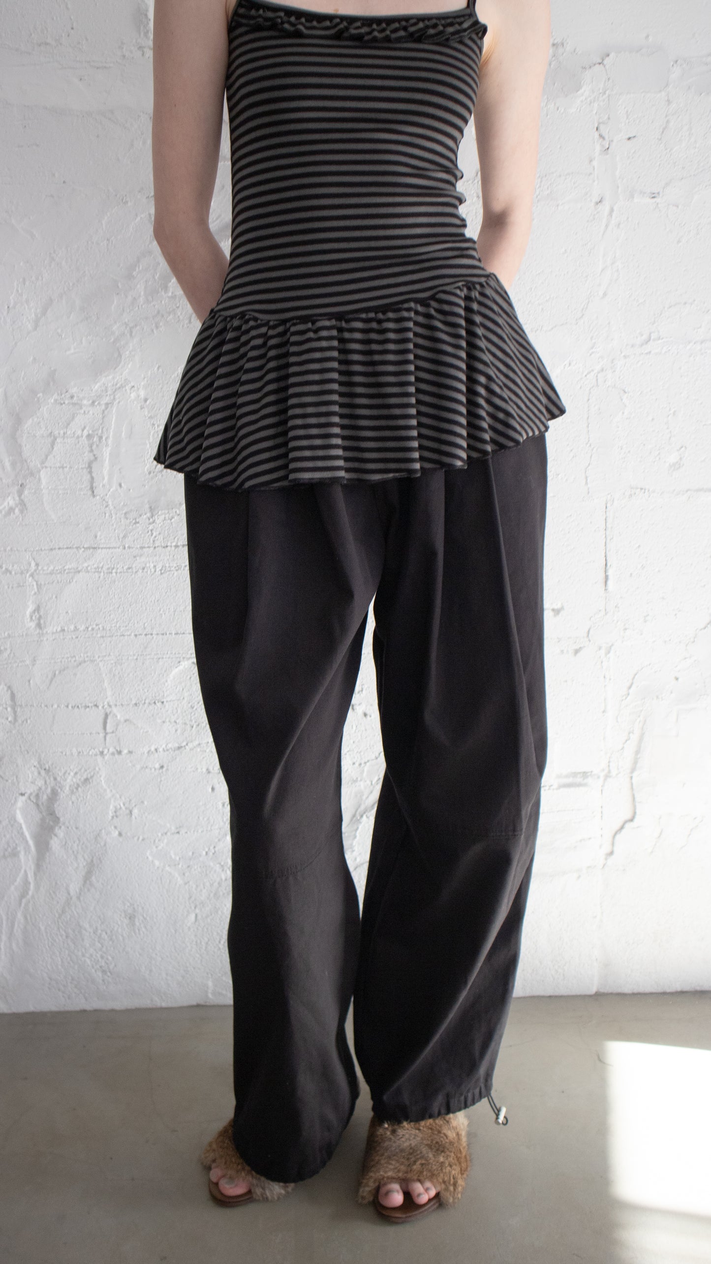 Cotton 2-tuck wide pants(black)