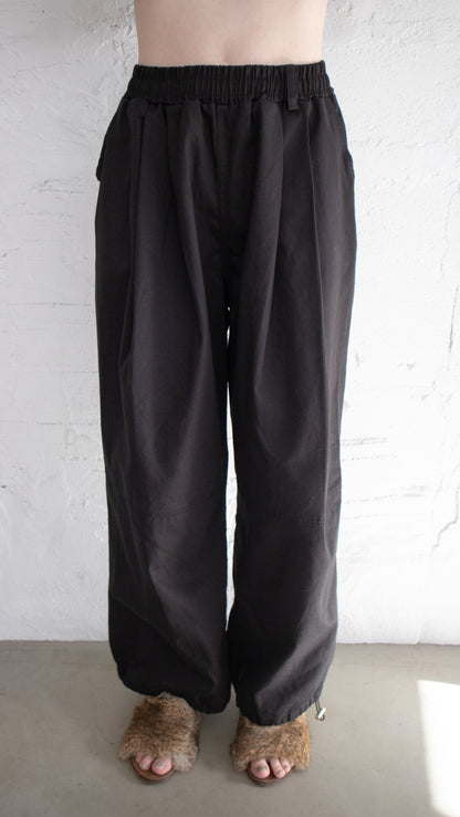 Cotton 2-tuck wide pants(black)