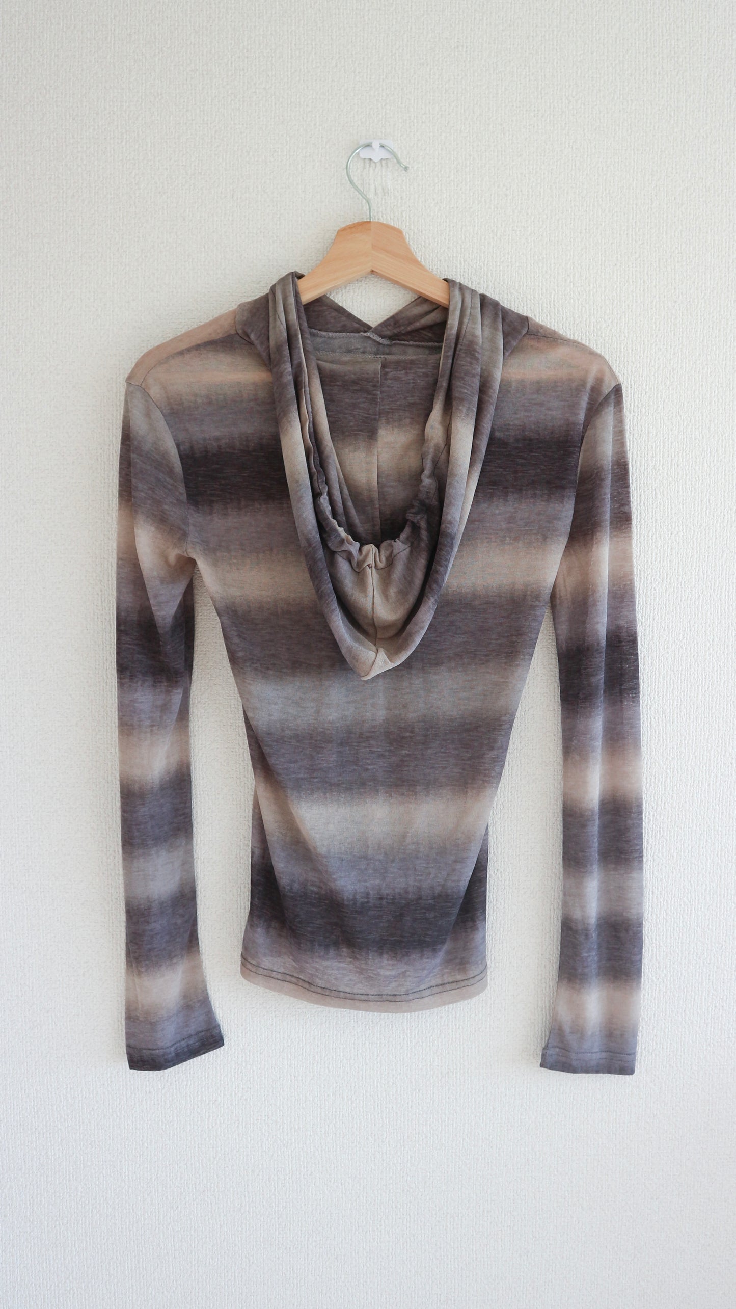 Sheer gradation hoodie (charcoal)