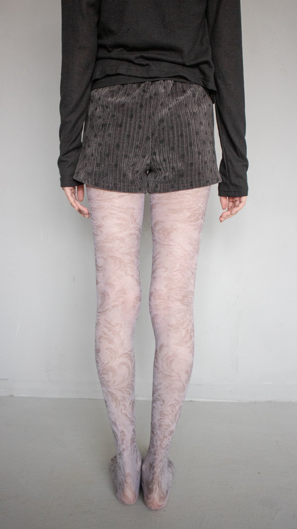 193 Baroque tights (20D)