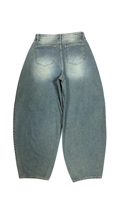 Curve washed denim pants