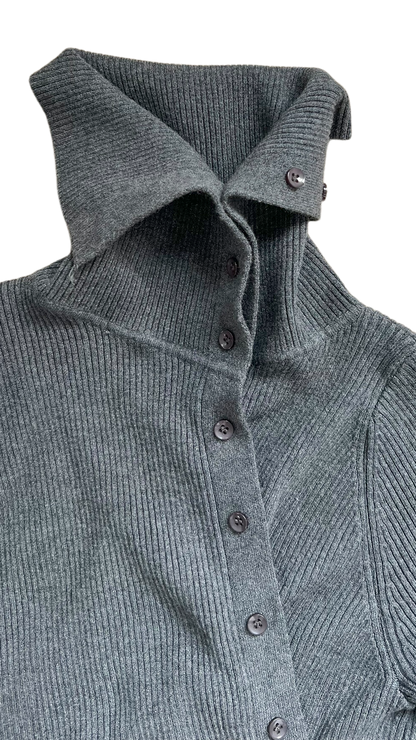 Twisted button knit (charcoal)