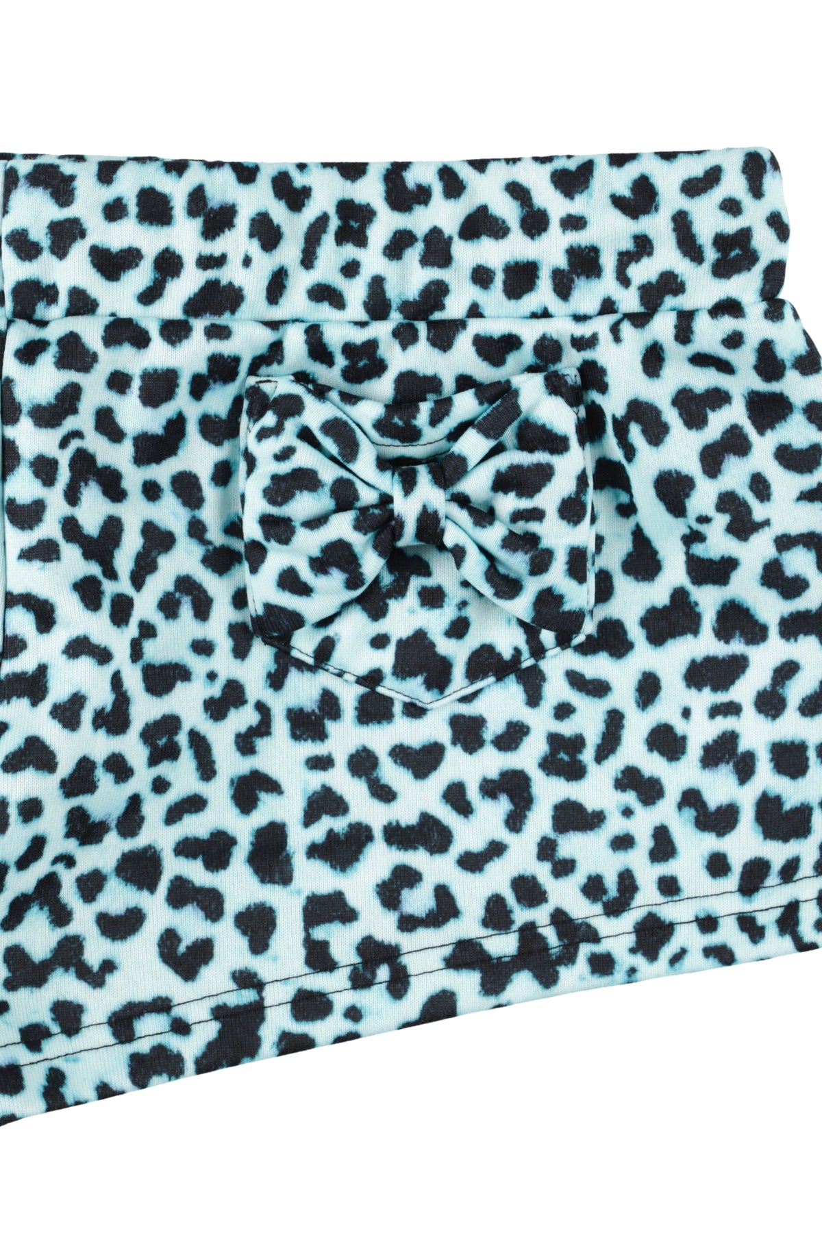 Mint leopard ribbon pocket shorts